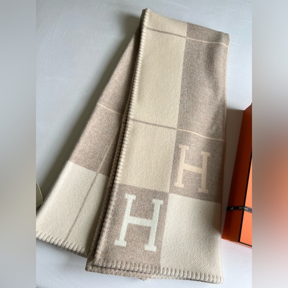 NEW Hermes Avalon III Blanket Coco Camomile Wool and Cashmere Blend - Picture 7 of 10